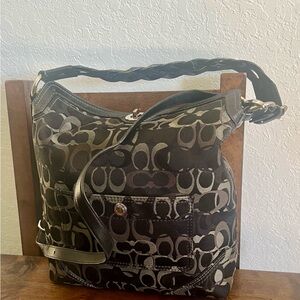 Coach Shoulder /Crossbody Bag.